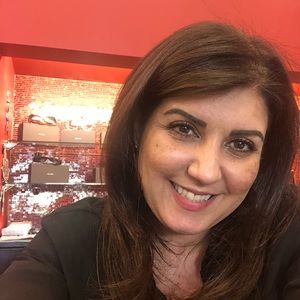 Meet your Posher, Katayoun